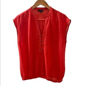 My favorite top! Smoke free and clean home.